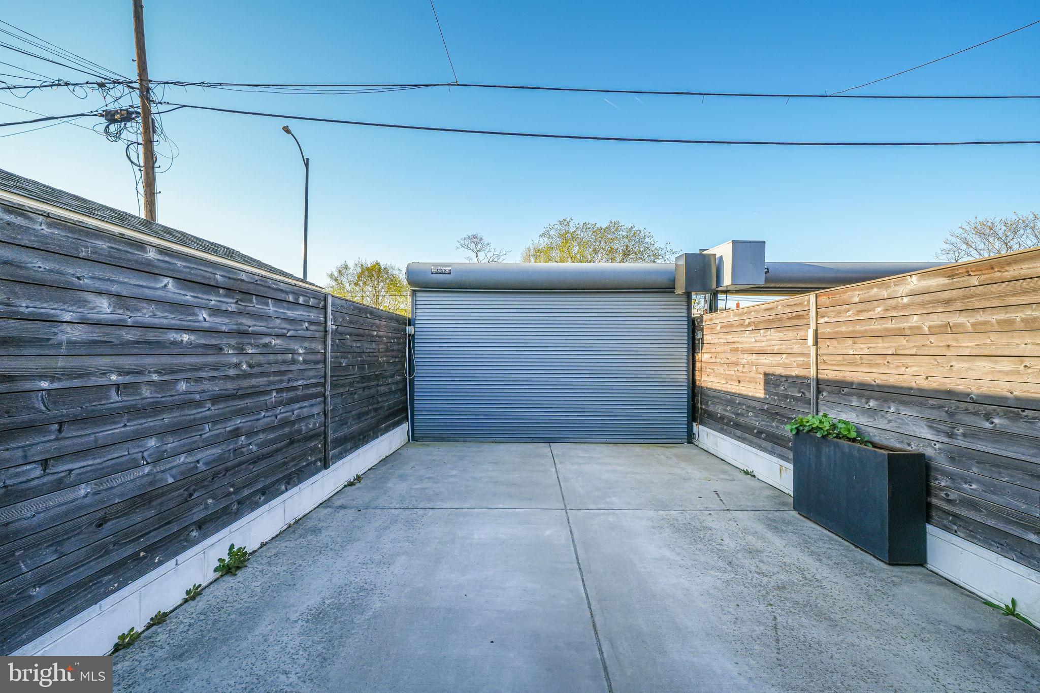 1728 D Street Southeast, Unit 2 Washington, DC 20003 - Photo 29 of 54 a view of outdoor space and hall