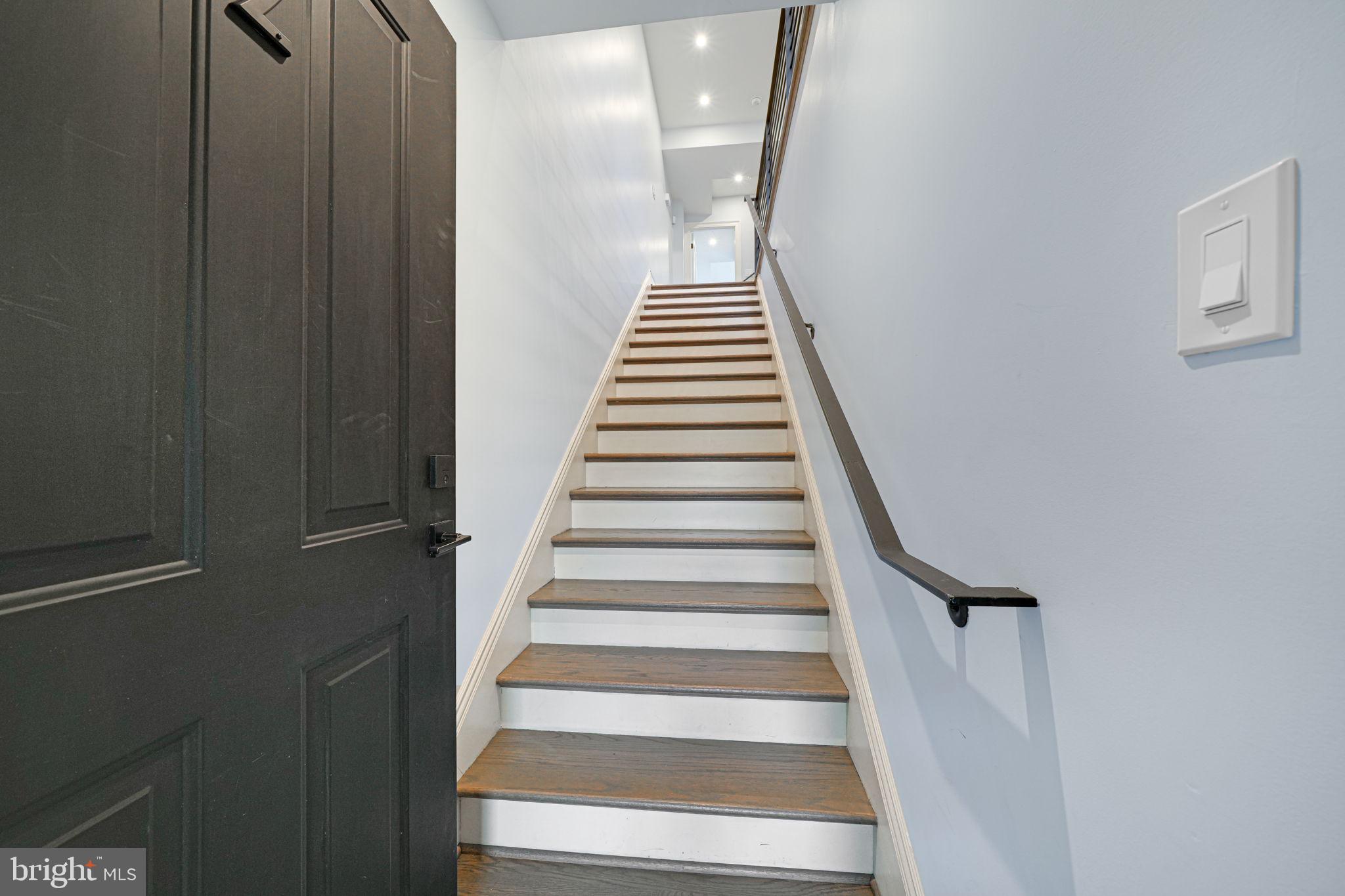 1728 D Street Southeast, Unit 2 Washington, DC 20003 - Photo 5 of 54 a view of entryway