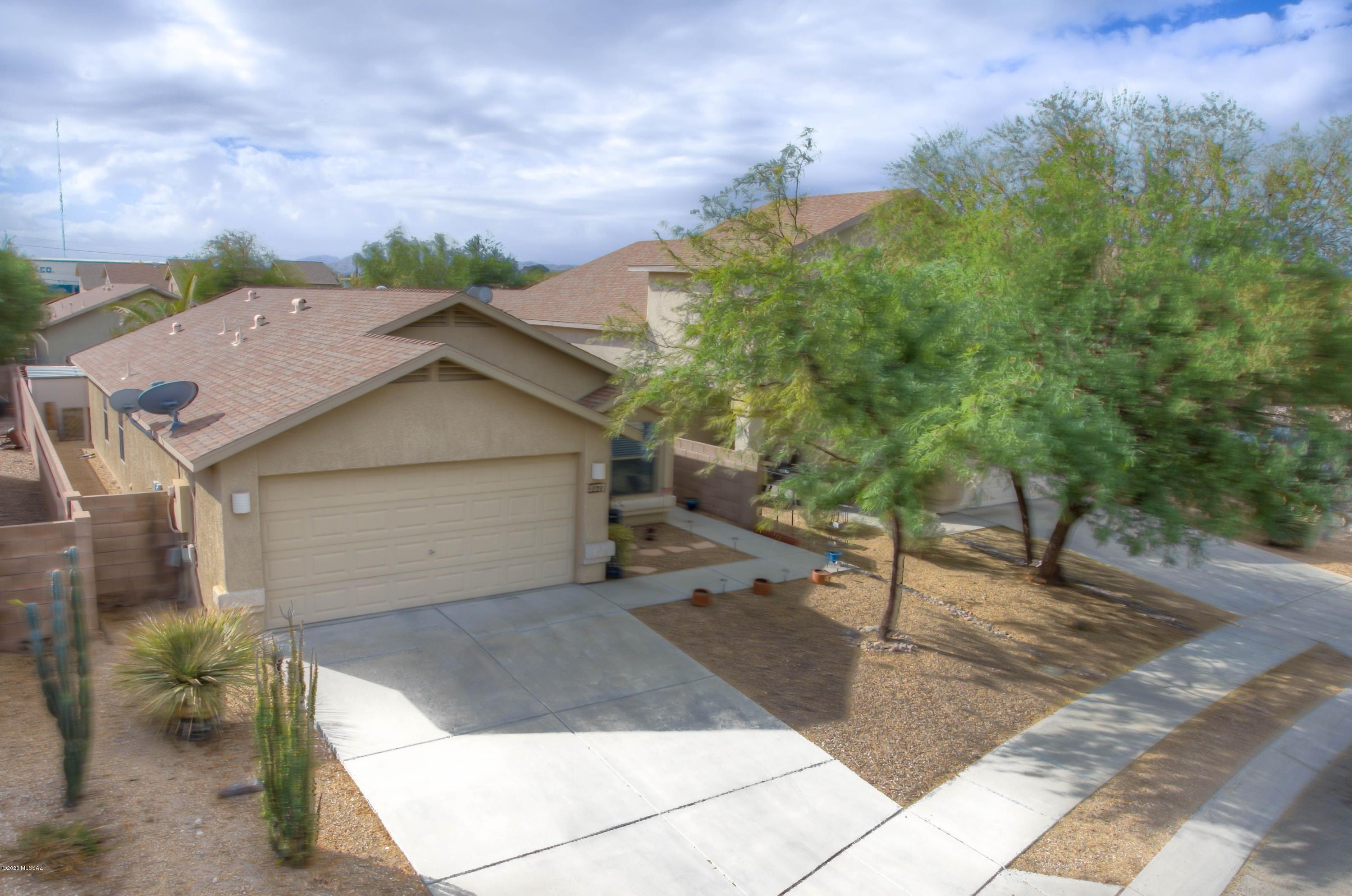 2377 West Rau River Road Tucson, AZ 85705 - Photo 1 of 35 Gallery Image 1