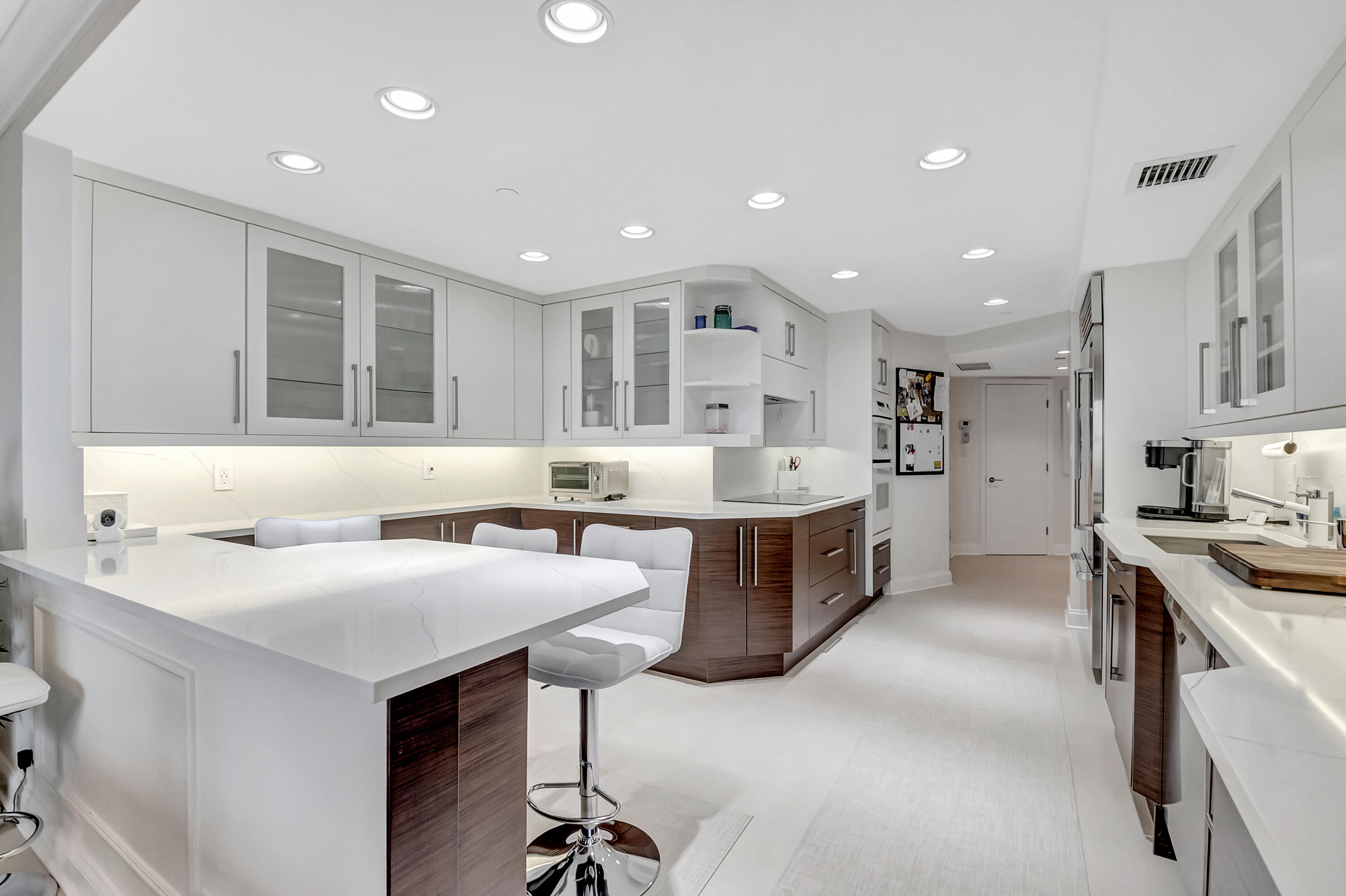 4001 North Ocean Boulevard, Unit 705 Boca Raton, FL 33431 - Photo 14 of 83 OPEN KITCHEN CONCEPT