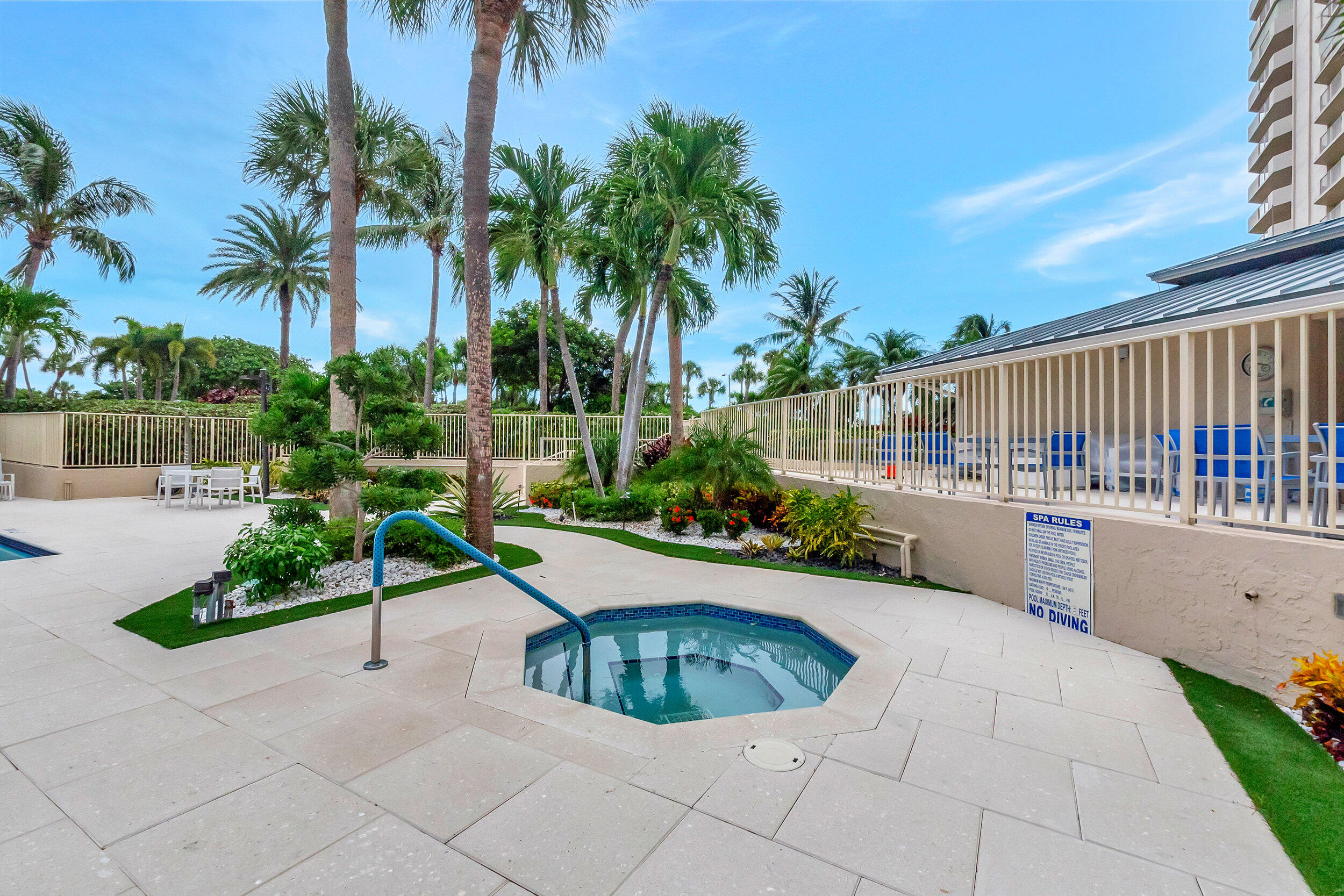4001 North Ocean Boulevard, Unit 705 Boca Raton, FL 33431 - Photo 51 of 83 SPA TUB