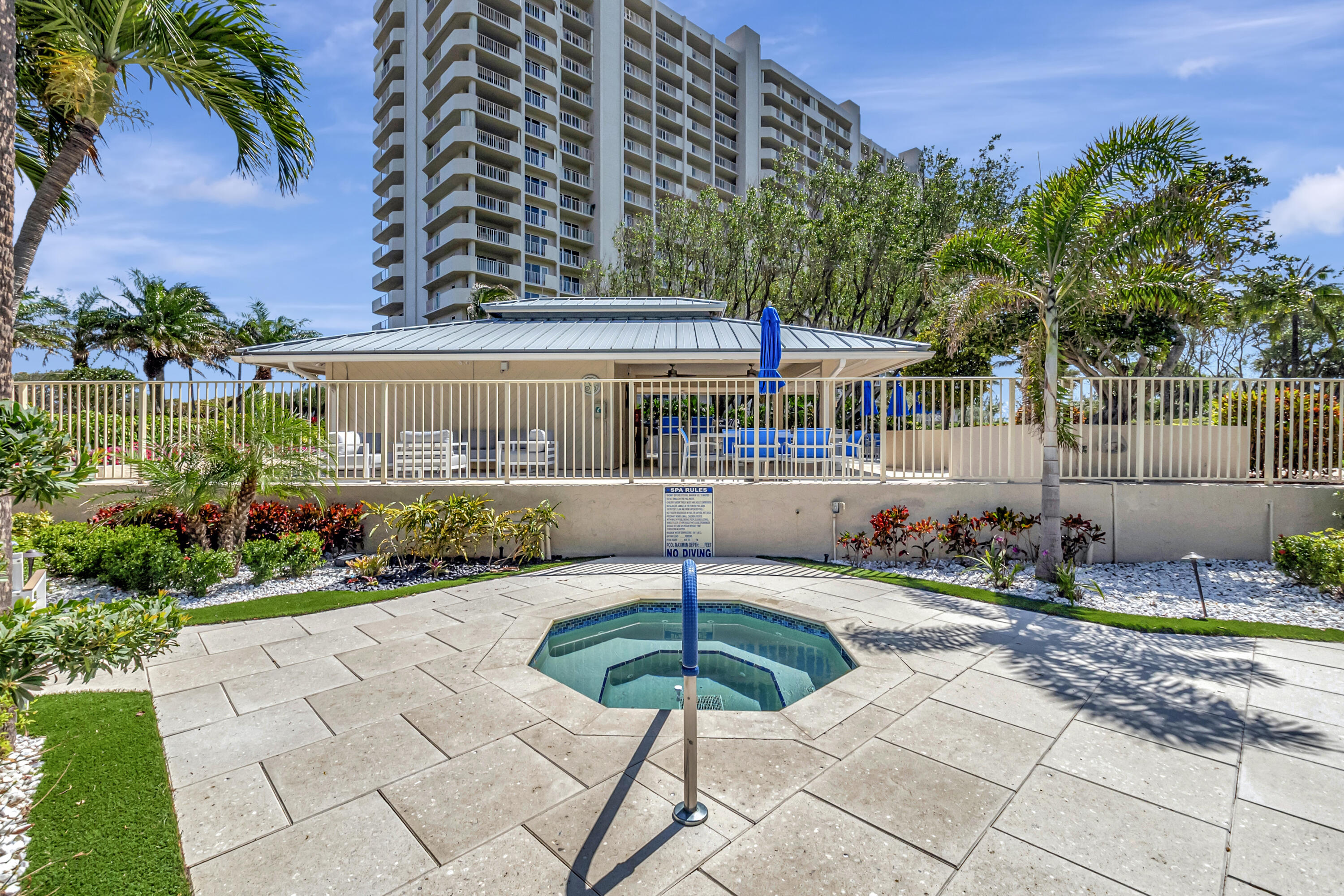 4001 North Ocean Boulevard, Unit 705 Boca Raton, FL 33431 - Photo 52 of 83 SPA TUB AREA