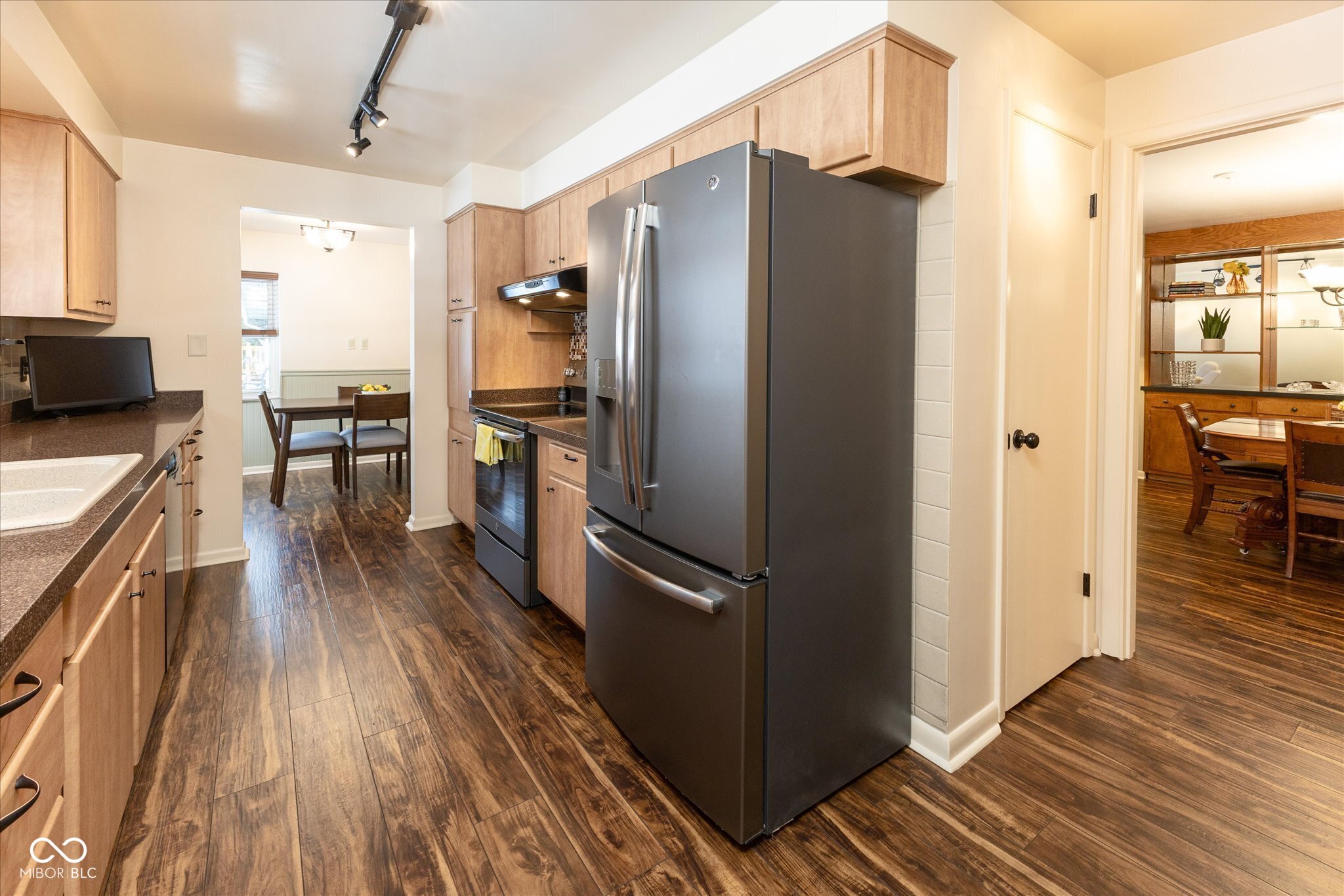 8804 Cholla Road Indianapolis, IN 46240 - Photo 13 of 38