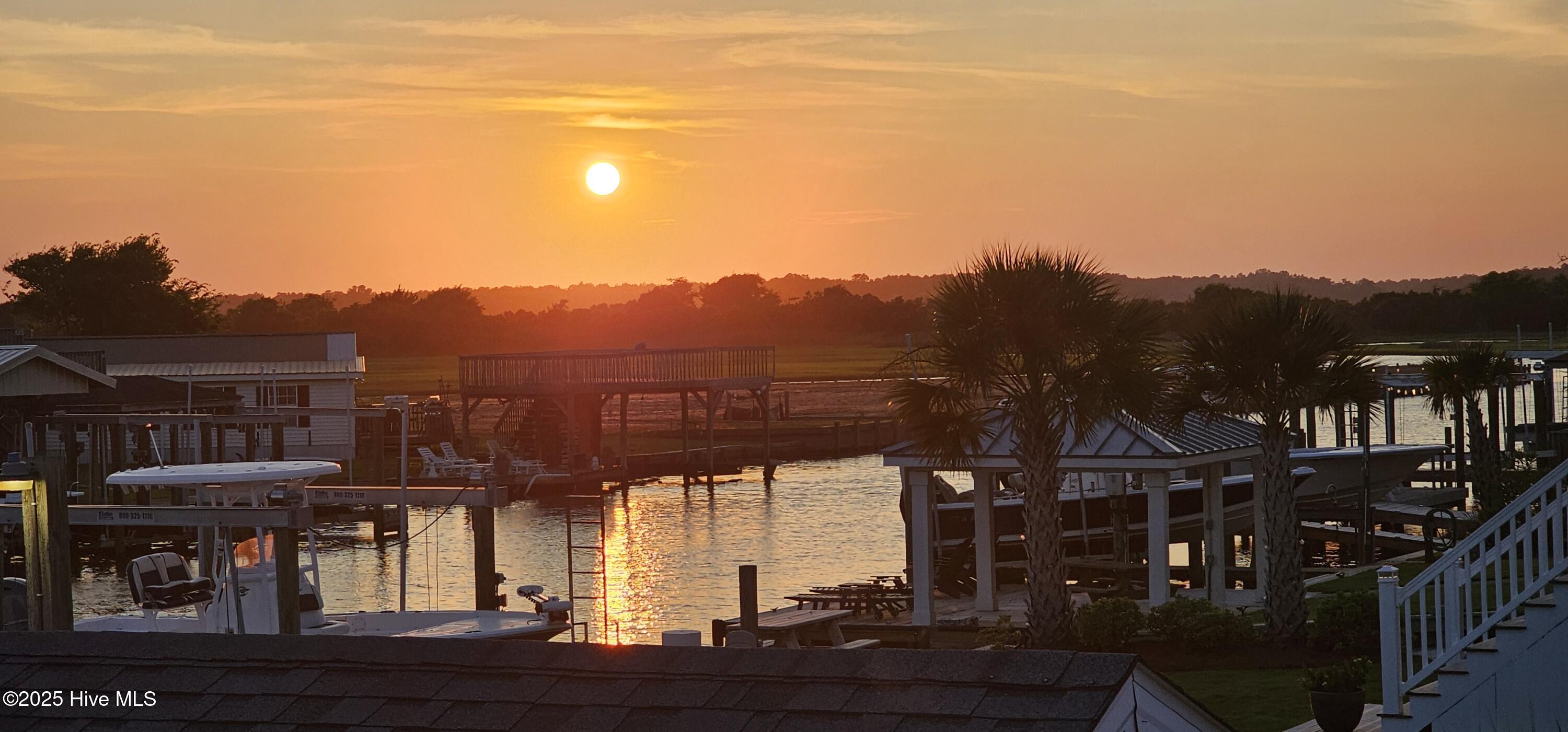 4069 4th Street Surf City, NC 28445 - Photo 11 of 53 Sunset 2 4069