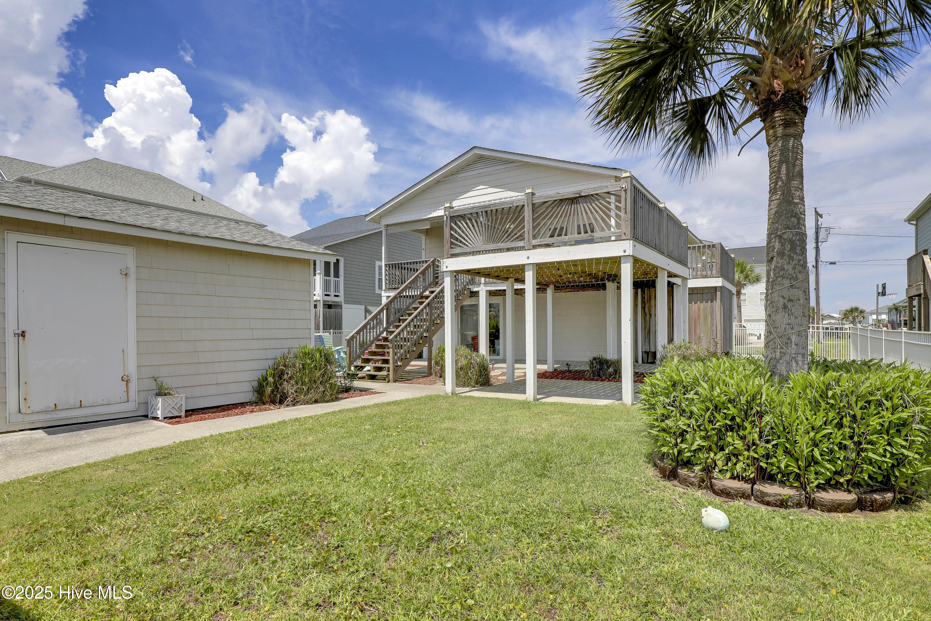 4069 4th Street Surf City, NC 28445 - Photo 8 of 53 6G8A9237
