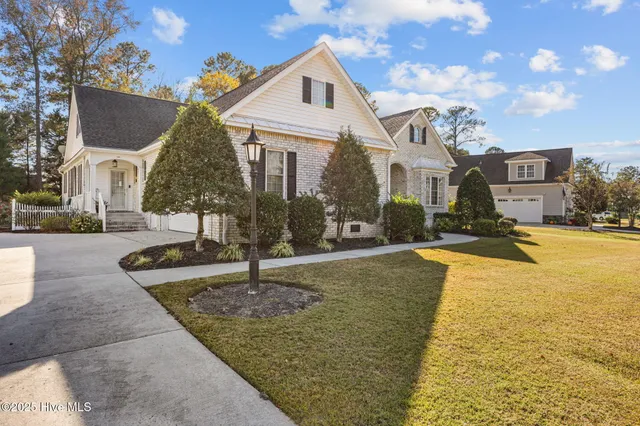 $530,000 | 509 South Middleton Drive Northwest, Calabash, NC 28467