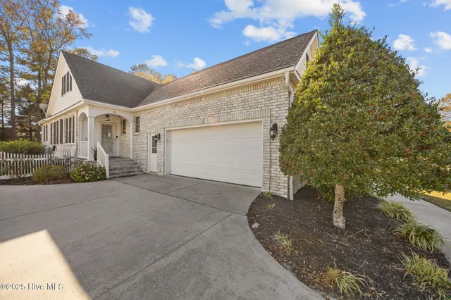 $530,000 | 509 South Middleton Drive Northwest, Calabash, NC 28467