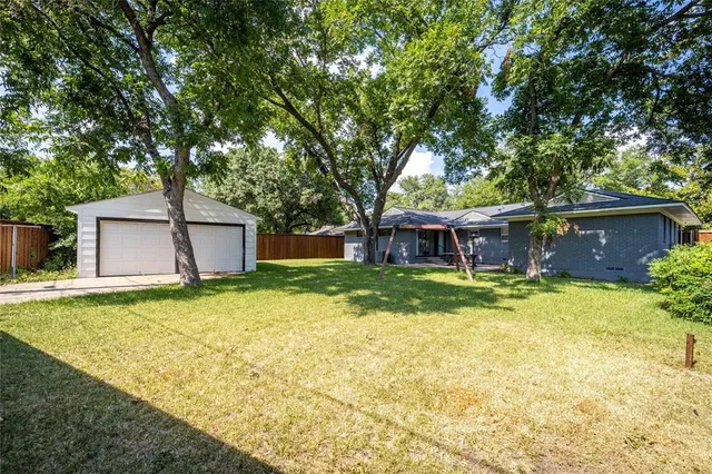 $2,995 | 9823 Mercer Drive, Dallas, TX 75228