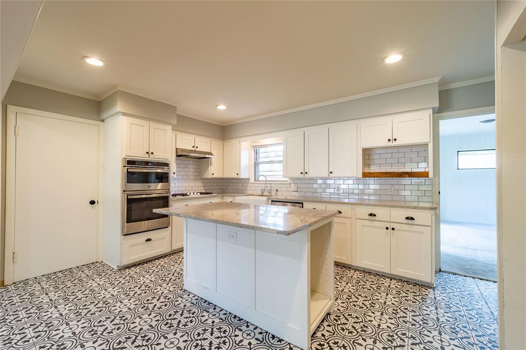 9823 Mercer Drive Dallas, TX 75228 - Photo 10 of 40 Stainless appliances