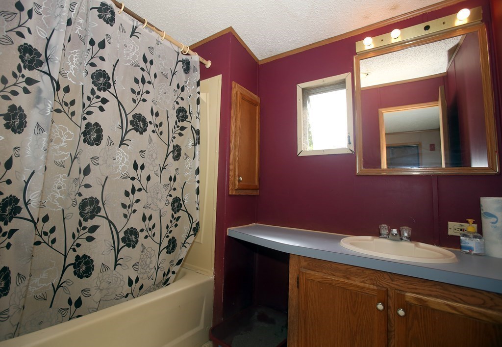 7 Chesapeake Road Holbrook, MA 02343 - Photo 12 of 13 Gallery Image 12