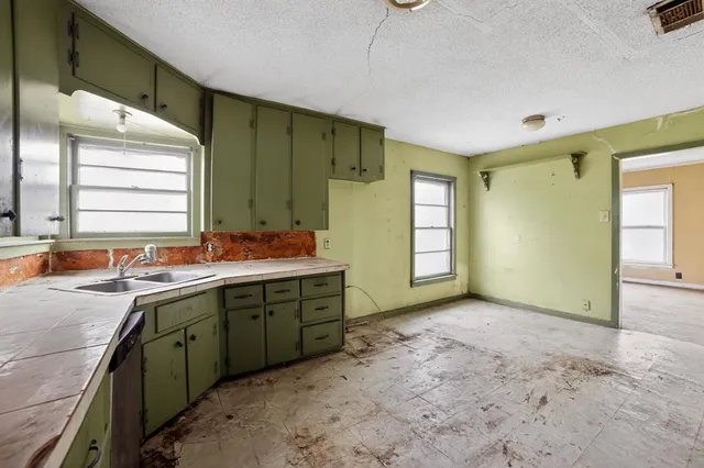 $94,000 | 2519 Taylor Street, Commerce, TX 75428