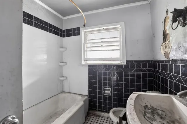 $94,000 | 2519 Taylor Street, Commerce, TX 75428