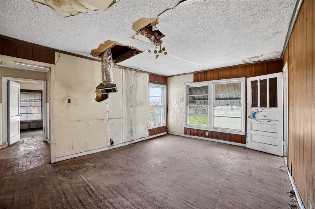 2519 Taylor Street Commerce, TX 75428 - Photo 26 of 32