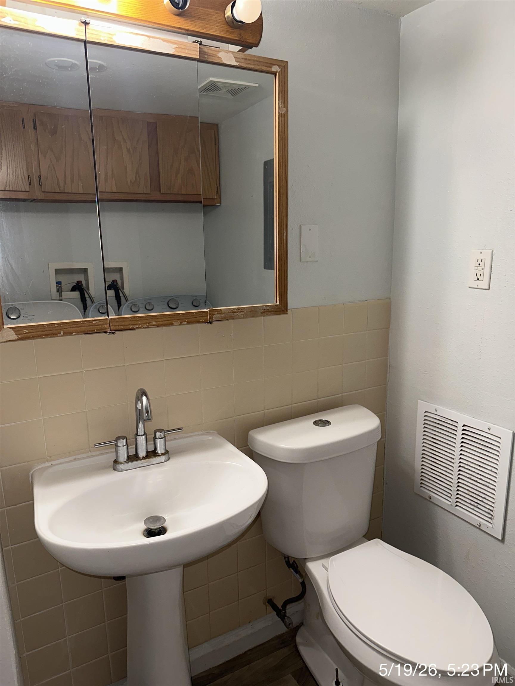 39042 Edwards Court Peru, IN 46970 - Photo 7 of 16