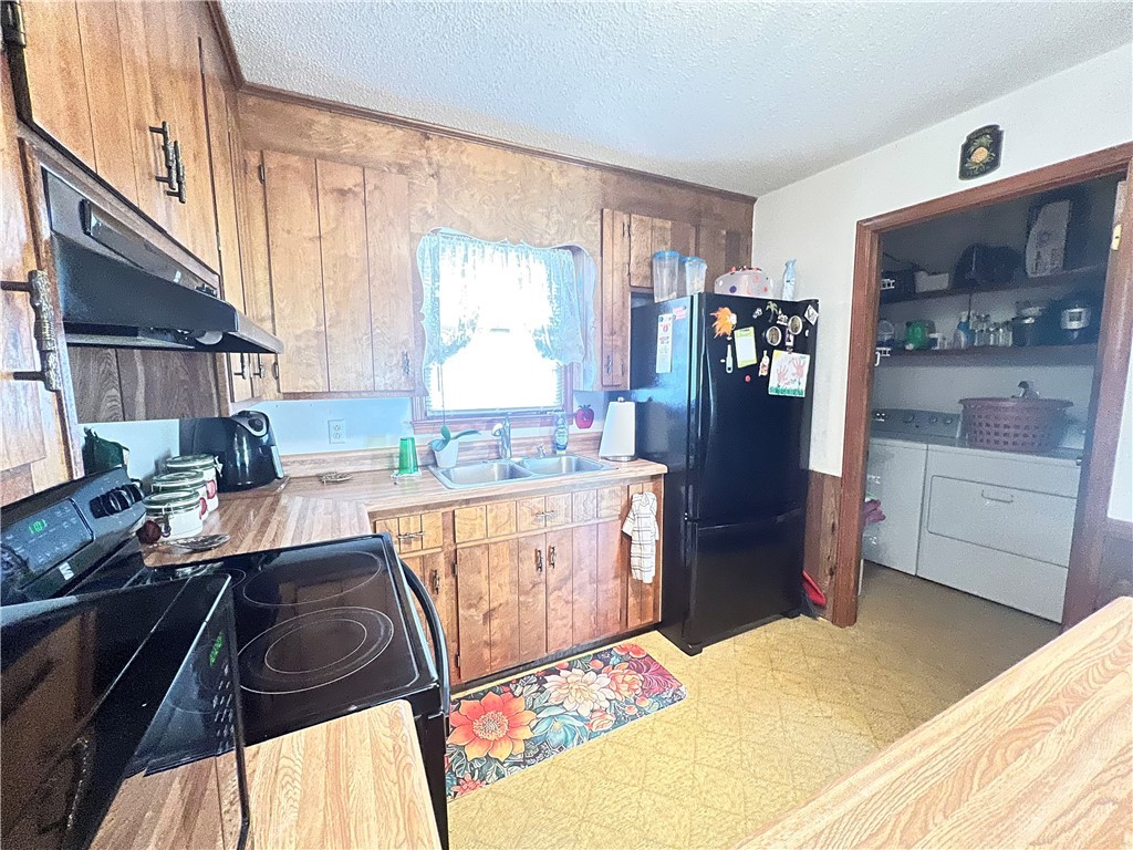 303 Meadow Drive Seneca, SC 29678 - Photo 2 of 27