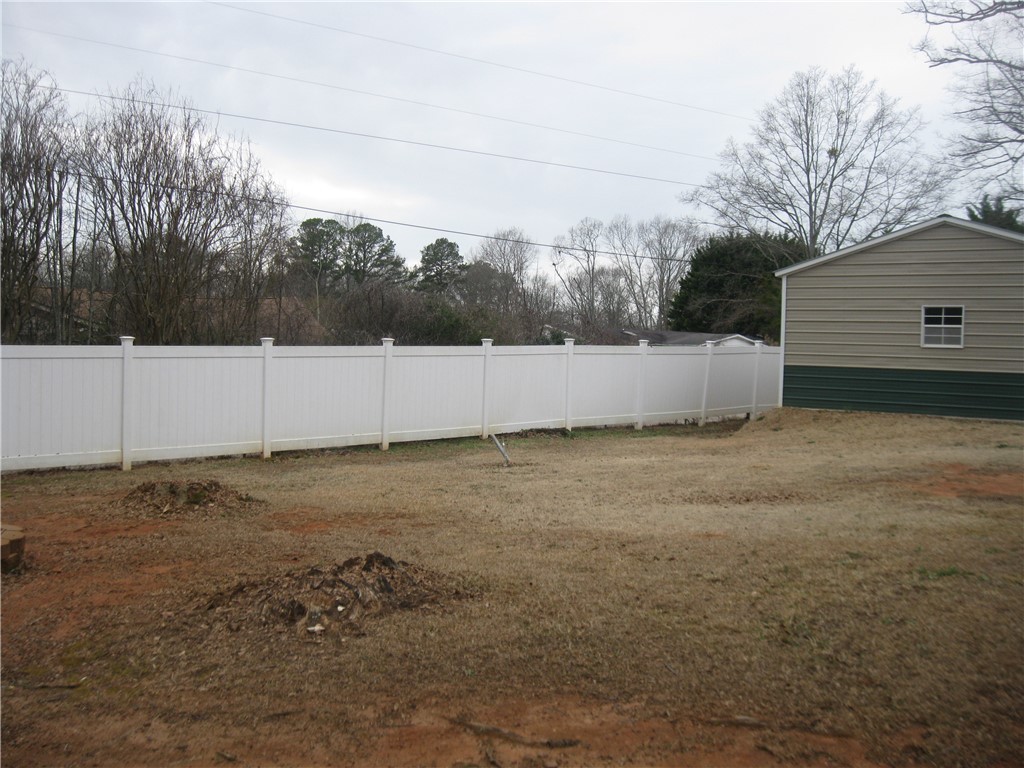 303 Meadow Drive Seneca, SC 29678 - Photo 10 of 27