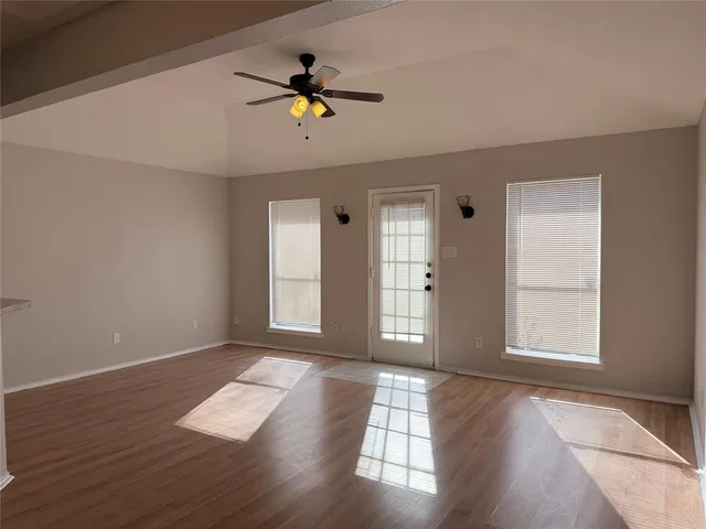 $290,000 | 918 Gwinnett Circle, Arlington, TX 76017