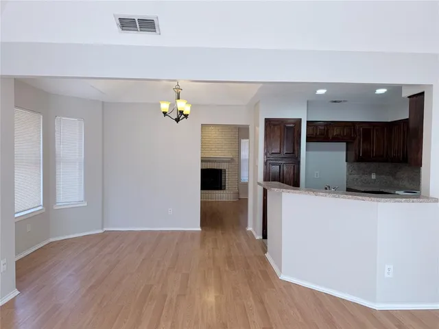 $290,000 | 918 Gwinnett Circle, Arlington, TX 76017