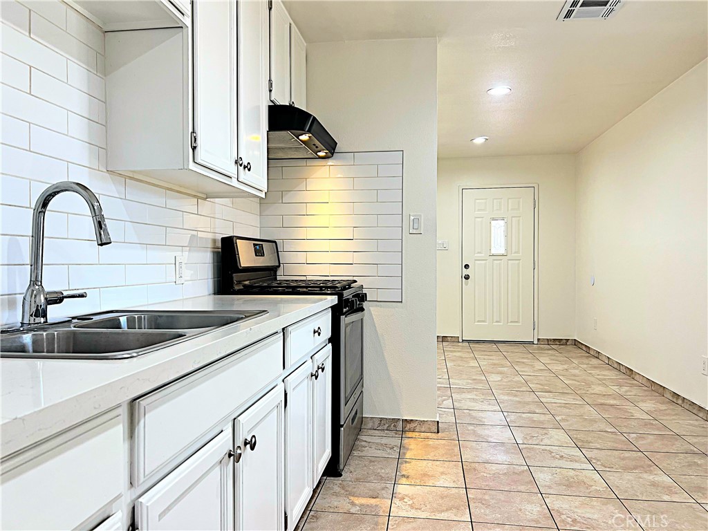 1143 Elizabeth Lake Road Palmdale, CA 93551 - Photo 23 of 67