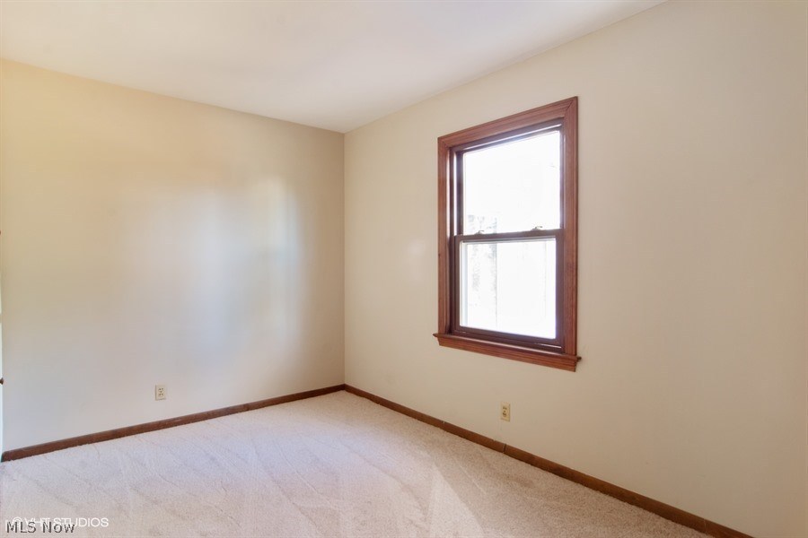 8121 Brentwood Road Mentor, OH 44060 - Photo 15 of 25