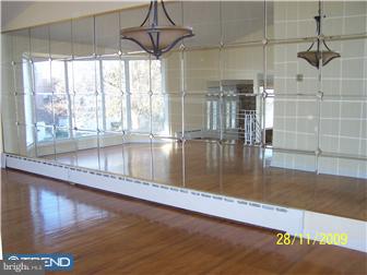 619 Renz Street Philadelphia, PA 19128 - Photo 4 of 4 Gallery Image 4