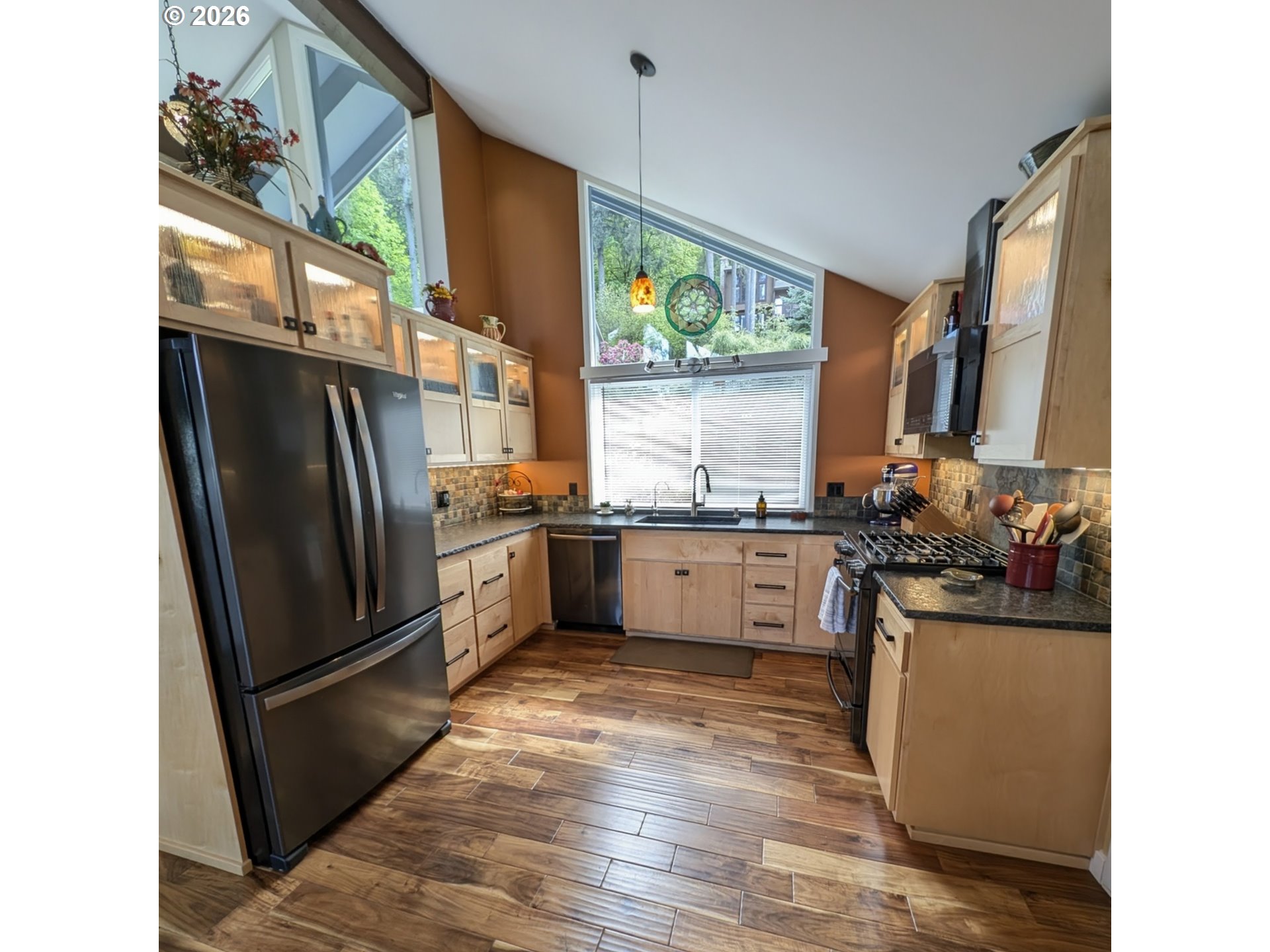 645 Startouch Drive Eugene, OR 97405 - Photo 12 of 30