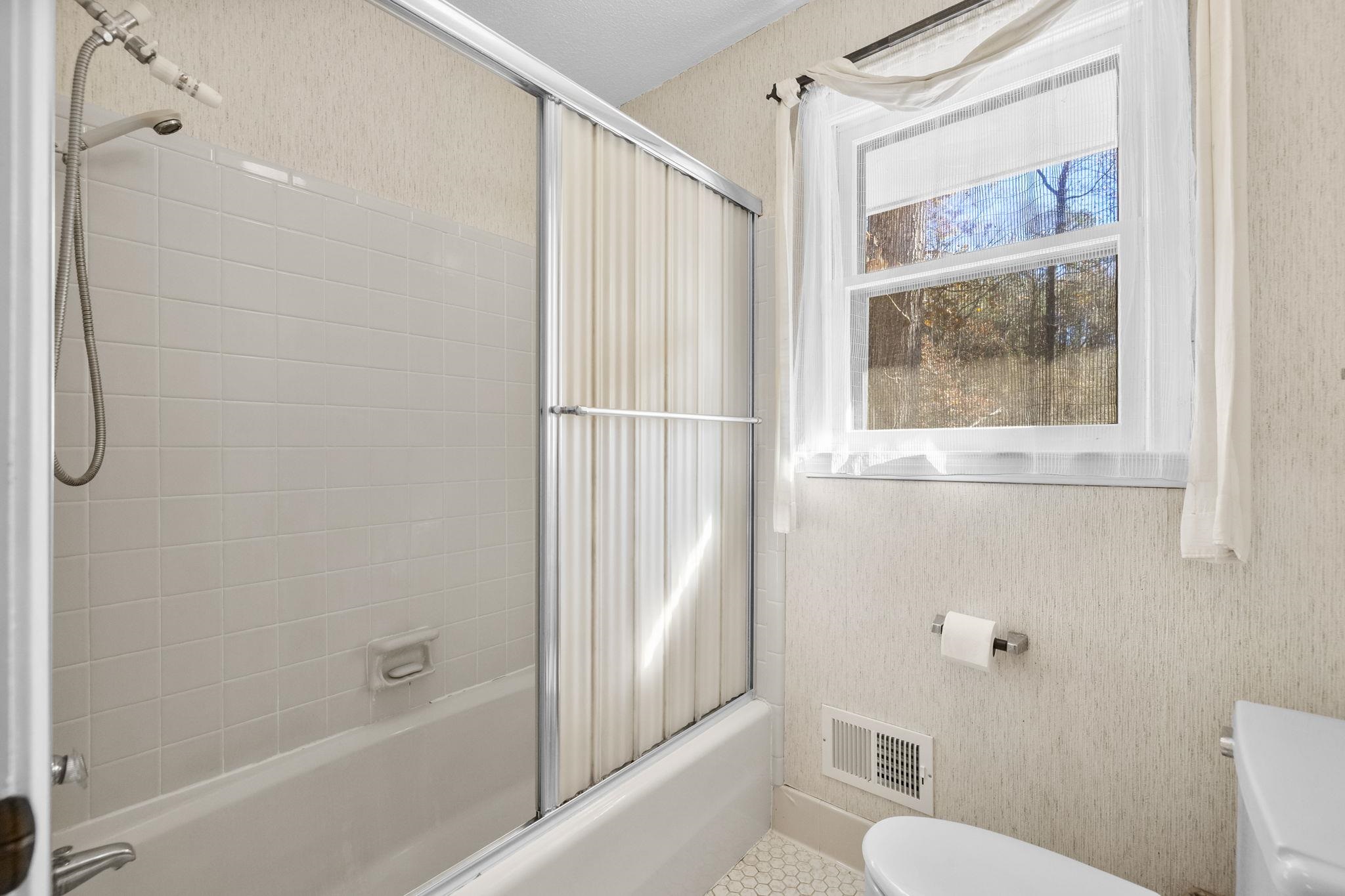 132 State Rd S-42-8449 Spartanburg, SC 29303 - Photo 27 of 50