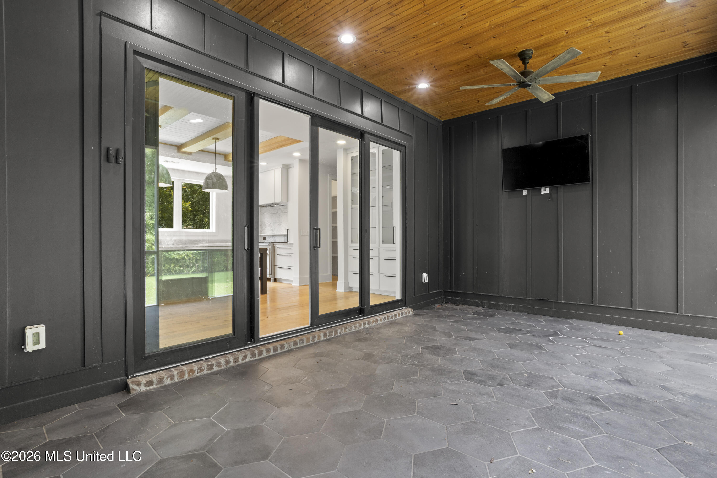 305 Beach Hill Road Ocean Springs, MS 39564 - Photo 6 of 63 Covered Side Porch