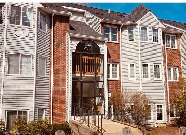 $385,000 | 204 Tall Oaks Drive, Unit F, Weymouth, MA 02190