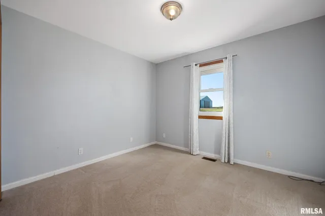 $599,000 | 26101 Schuck Road, Washington, IL 61571