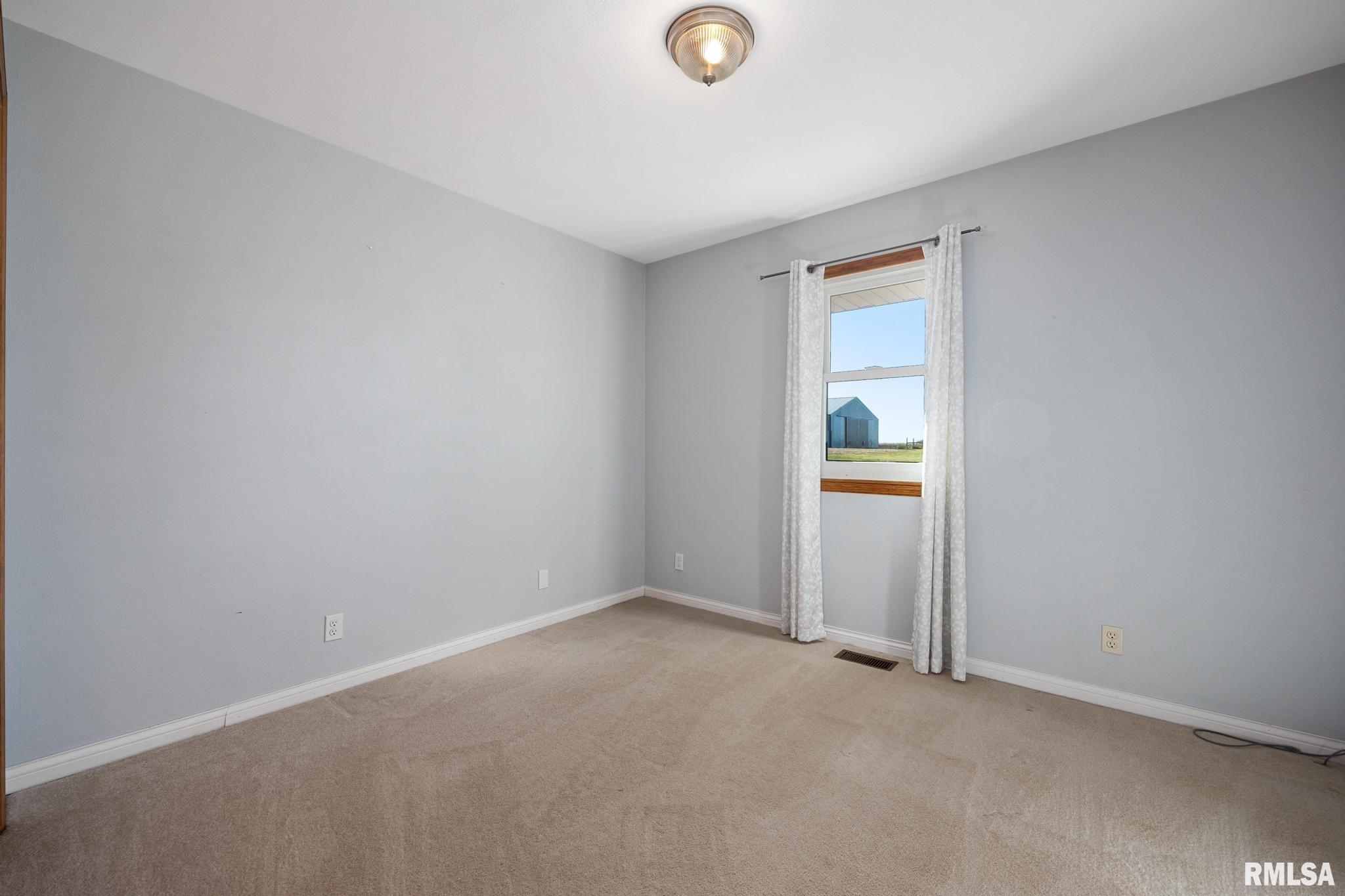 26101 Schuck Road Washington, IL 61571 - Photo 17 of 47