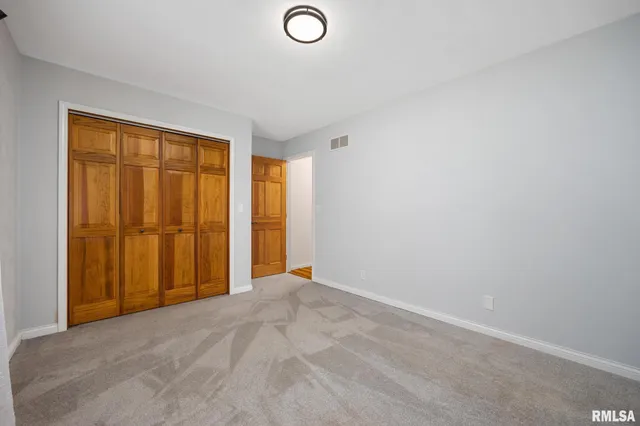 $599,000 | 26101 Schuck Road, Washington, IL 61571