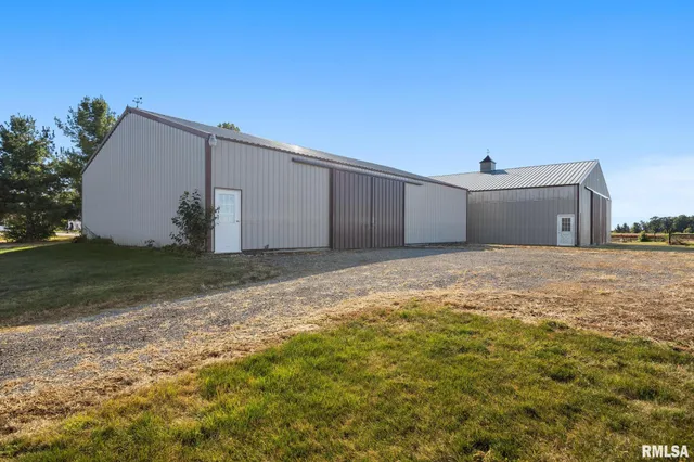 $599,000 | 26101 Schuck Road, Washington, IL 61571