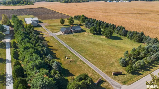 $599,000 | 26101 Schuck Road, Washington, IL 61571