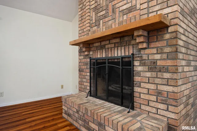 $599,000 | 26101 Schuck Road, Washington, IL 61571