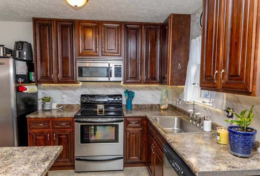 226 Tristan Road Dandridge, TN 37725 - Photo 5 of 20