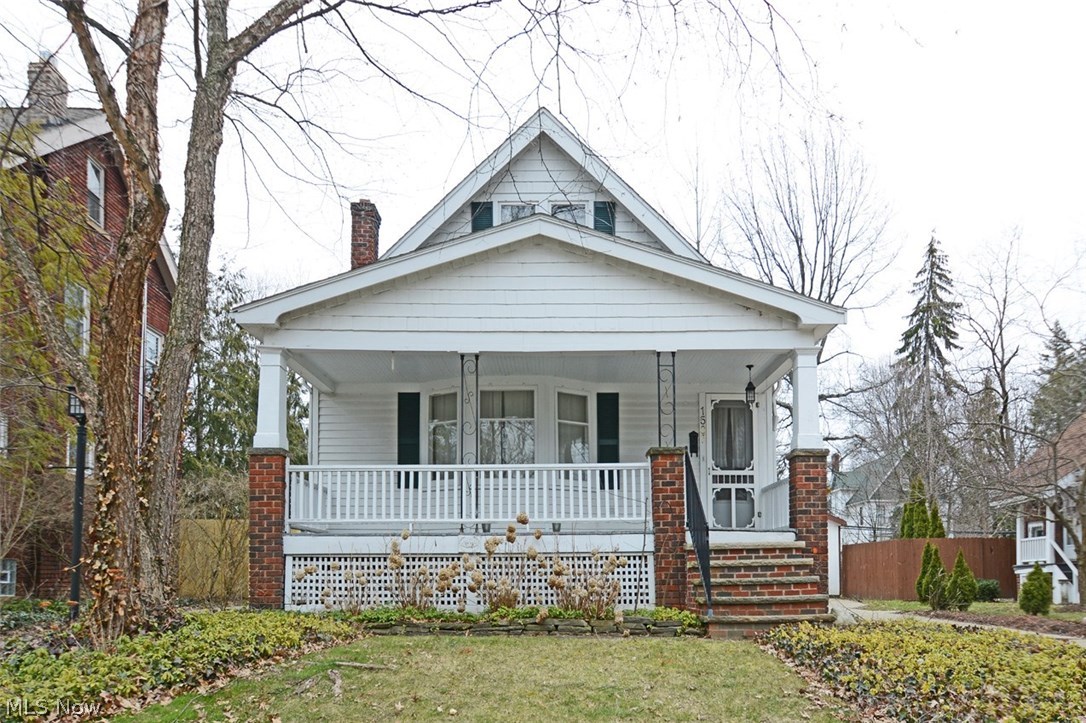 1507 Crest Road Cleveland, OH 44121 - Photo 1 of 34