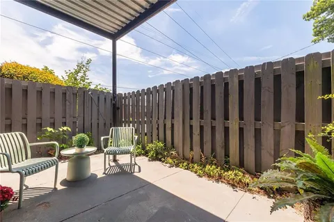 $250,000 | 6851 Roswell Road Northeast, Unit C1, Atlanta, GA 30328