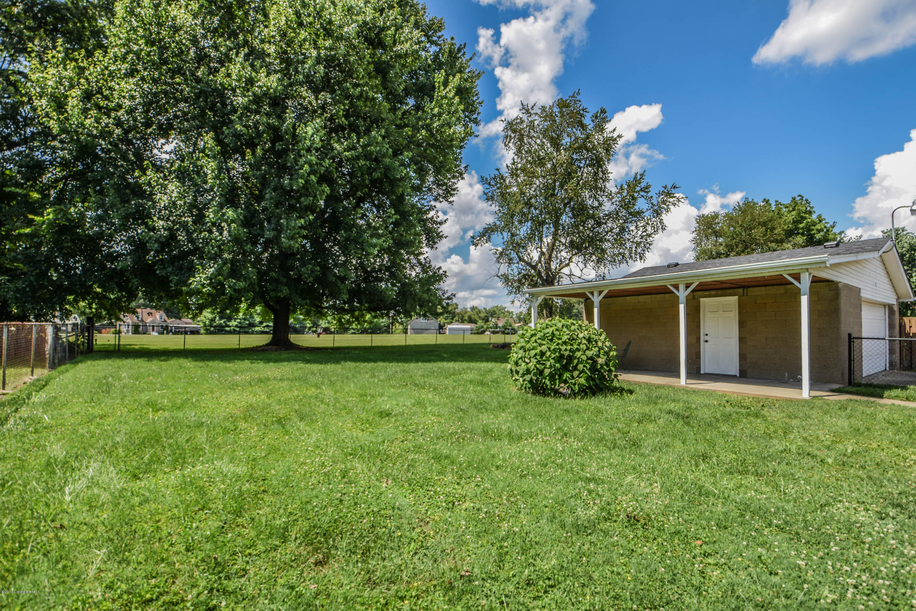 3010 Gudgel Road Louisville, KY 40211 - Photo 28 of 29 DSC_0604