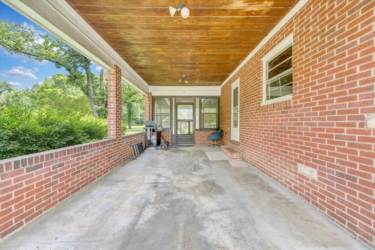 1028 Tremont Road Salem, VA 24153 - Photo 26 of 33 27-MIB04506