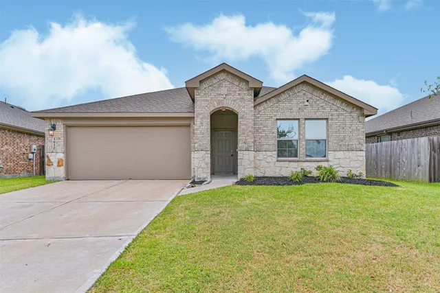$269,000 | 3930 Hawaiian Court, Baytown, TX 77521