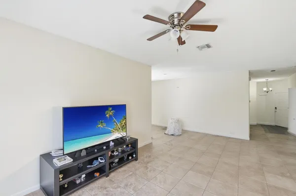 $3,200 | 1239 Sussex Street, Boynton Beach, FL 33436