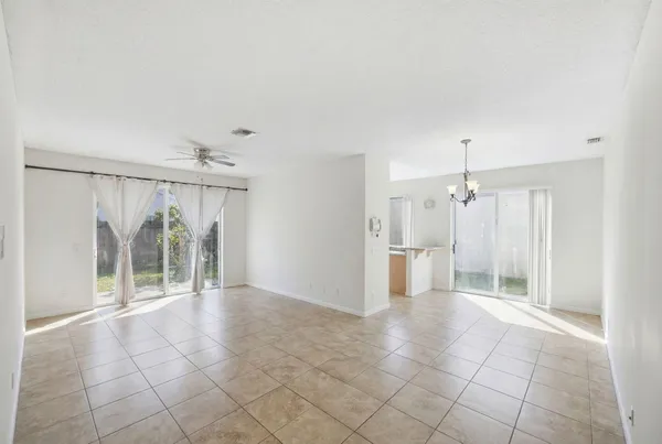 $3,200 | 1239 Sussex Street, Boynton Beach, FL 33436