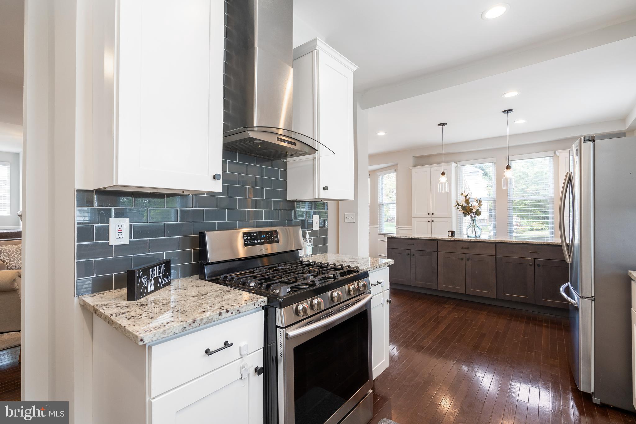 3803 Dorchester Road Baltimore, MD 21215 - Photo 12 of 45 Custom Backsplash