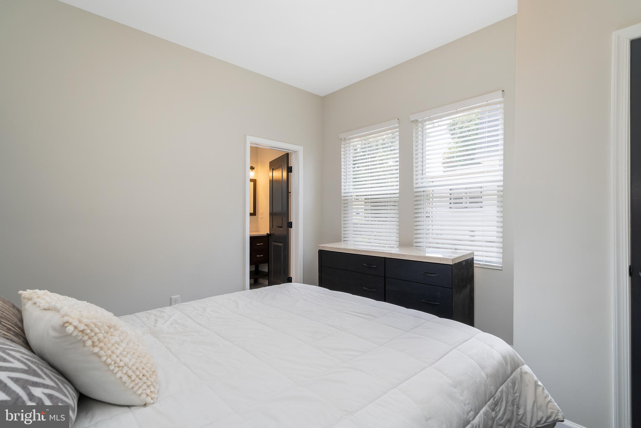 3803 Dorchester Road Baltimore, MD 21215 - Photo 19 of 45 Additional Bedroom w/ Ensuite Bath