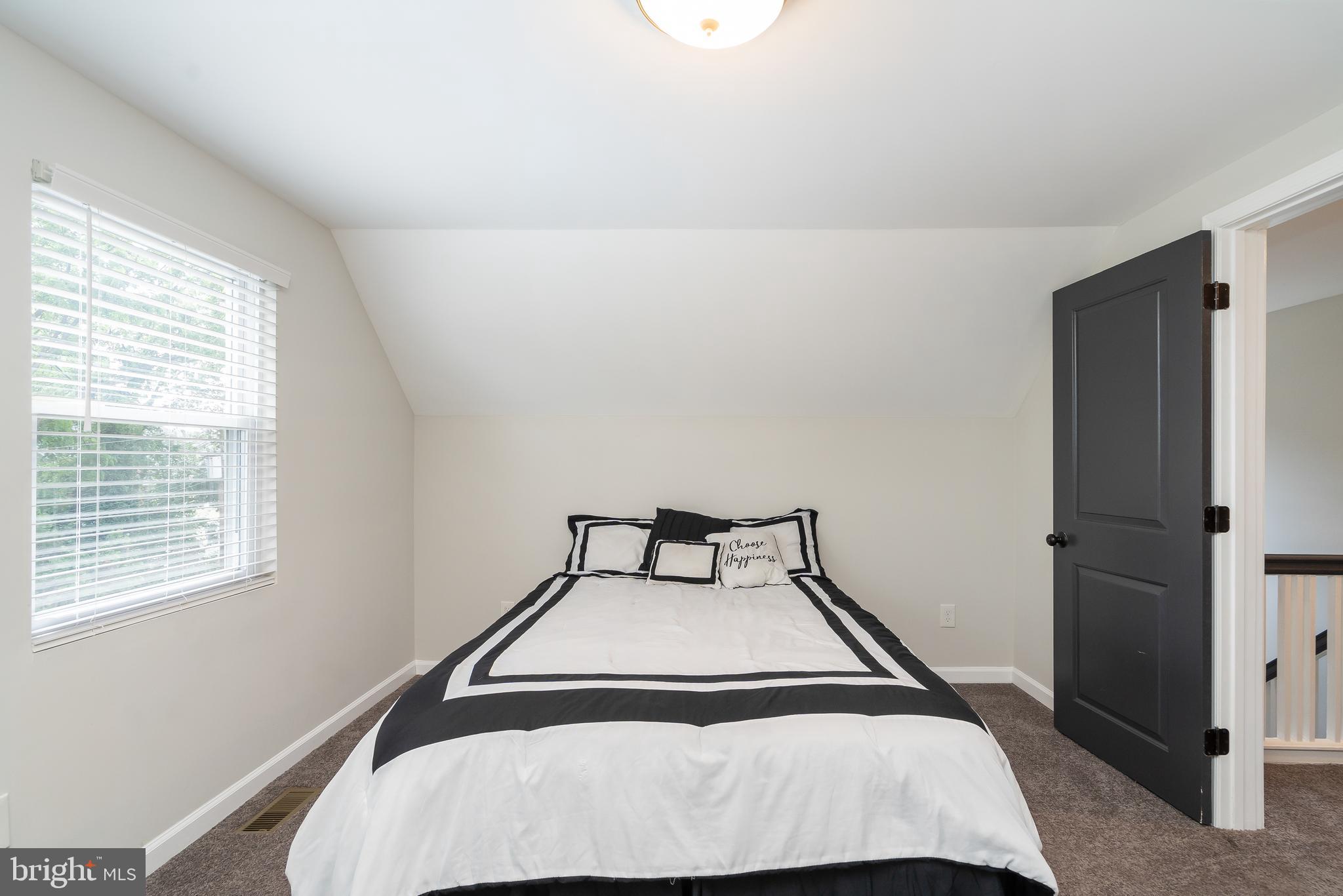 3803 Dorchester Road Baltimore, MD 21215 - Photo 34 of 45 Natural Light Galore!