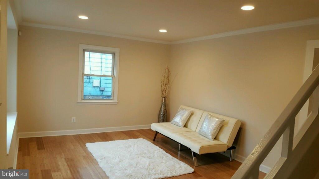 5706 Addison Road Capitol Heights, MD 20743 - Photo 4 of 23 Living Room