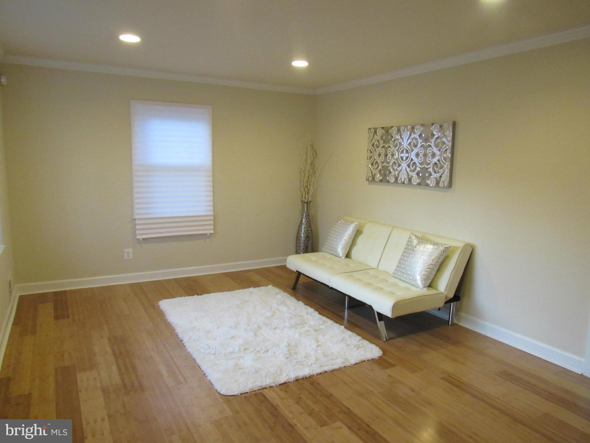 5706 Addison Road Capitol Heights, MD 20743 - Photo 5 of 23 Living Room