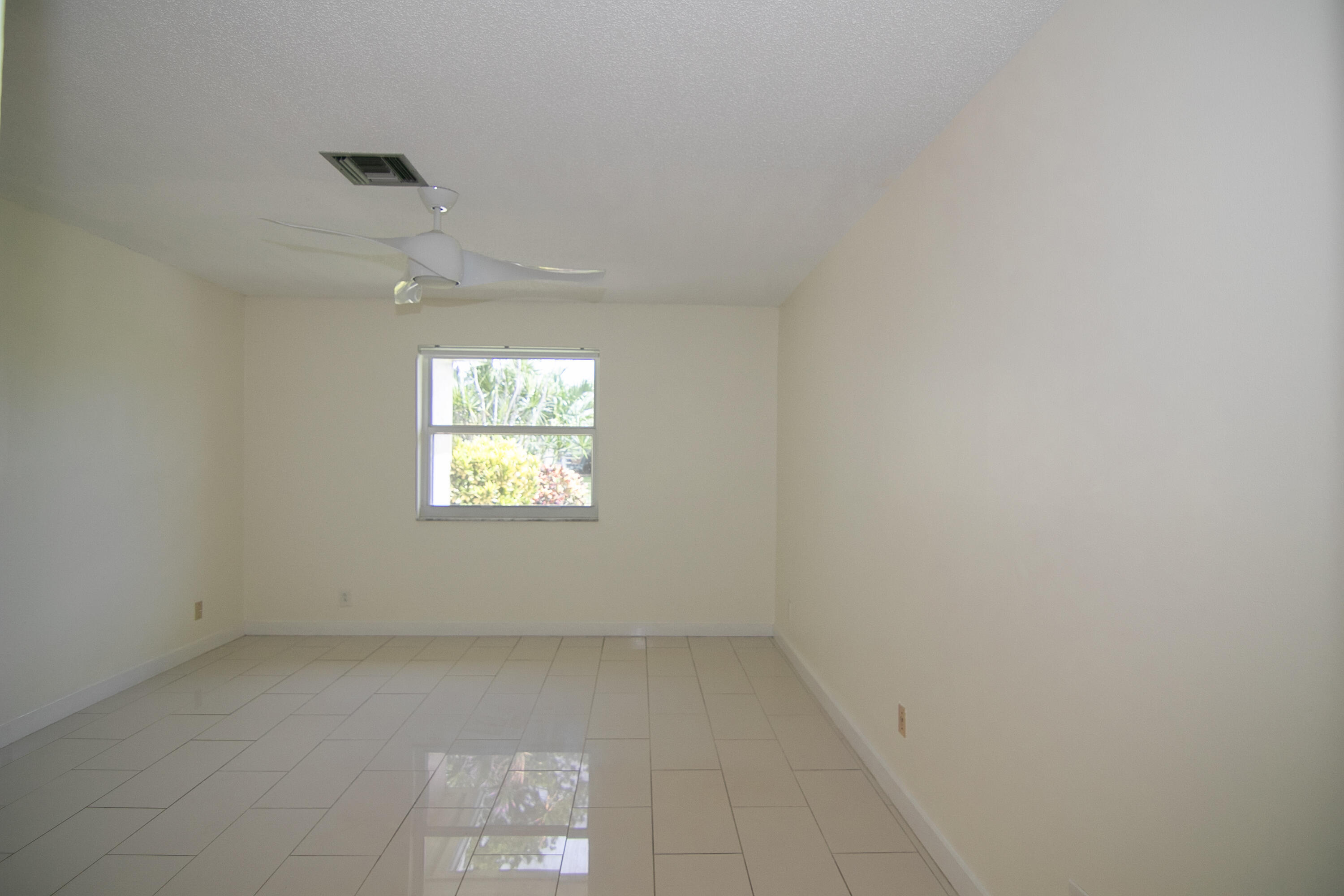 13741 Flora Place, Unit B Delray Beach, FL 33484 - Photo 15 of 34 Primary Bedroom