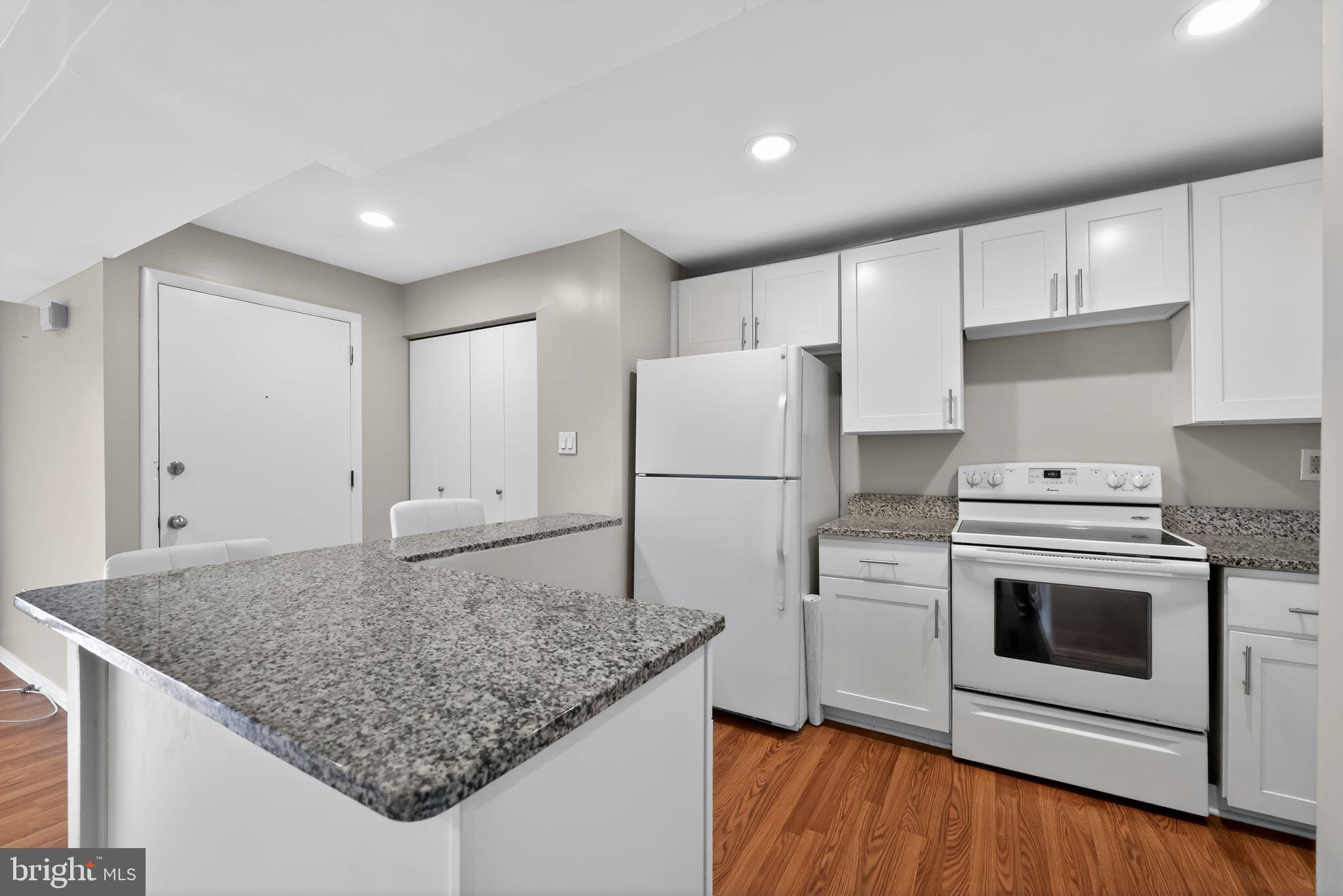 358 Saybrook Lane Wallingford, PA 19086 - Photo 5 of 16